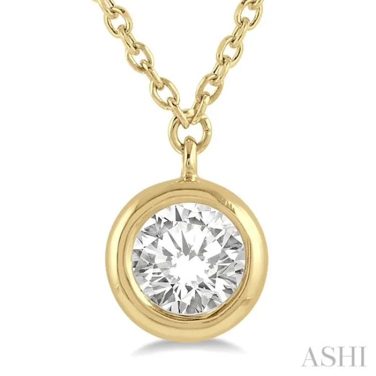 1/5 ctw Round Cut Diamond Necklace in 14K Yellow Gold