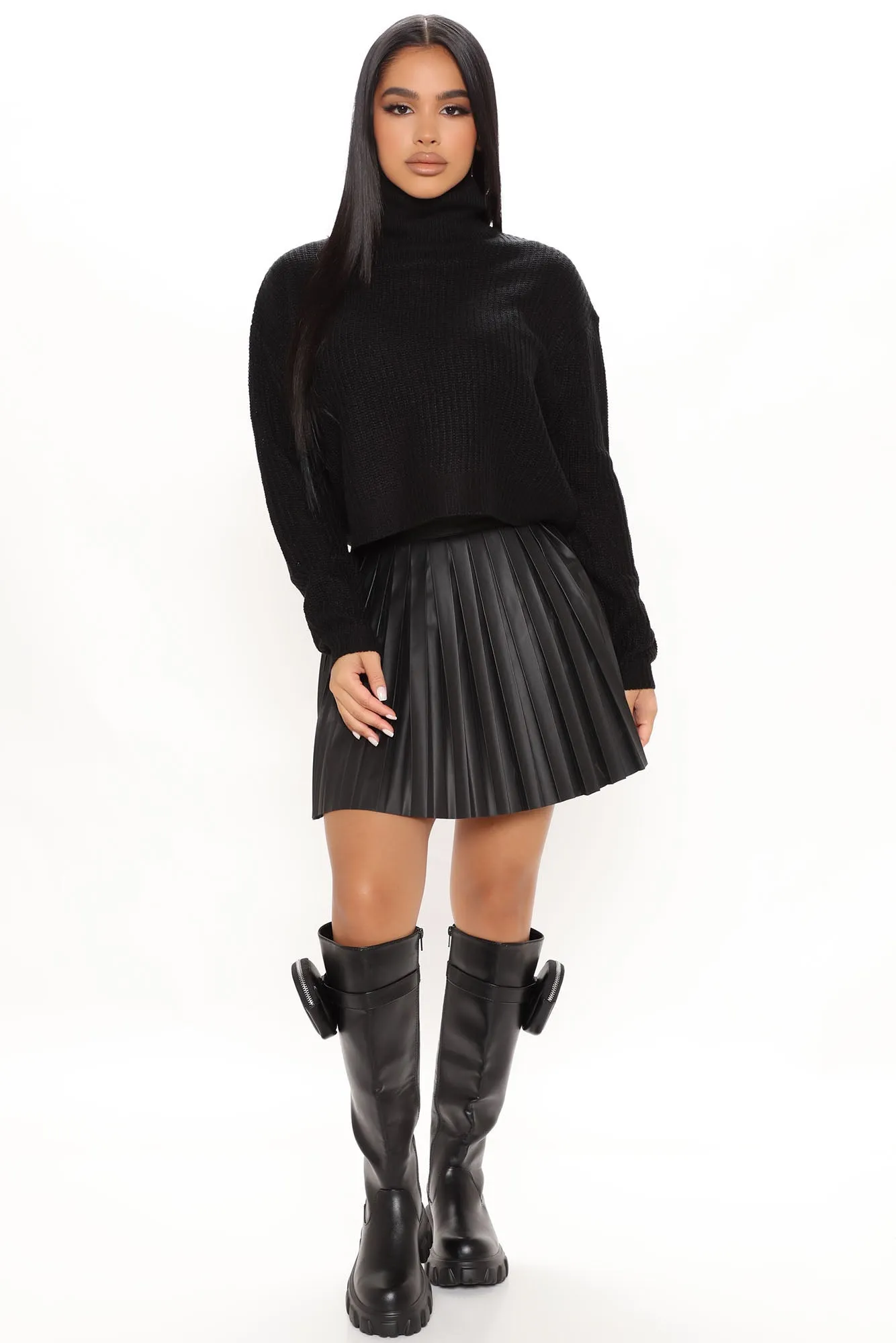 Autumn Breeze Turtleneck Sweater - Black