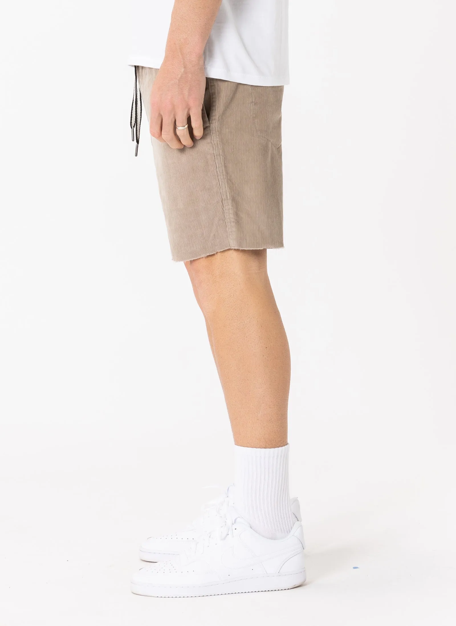 B.Relaxed Short Pebble Corduroy