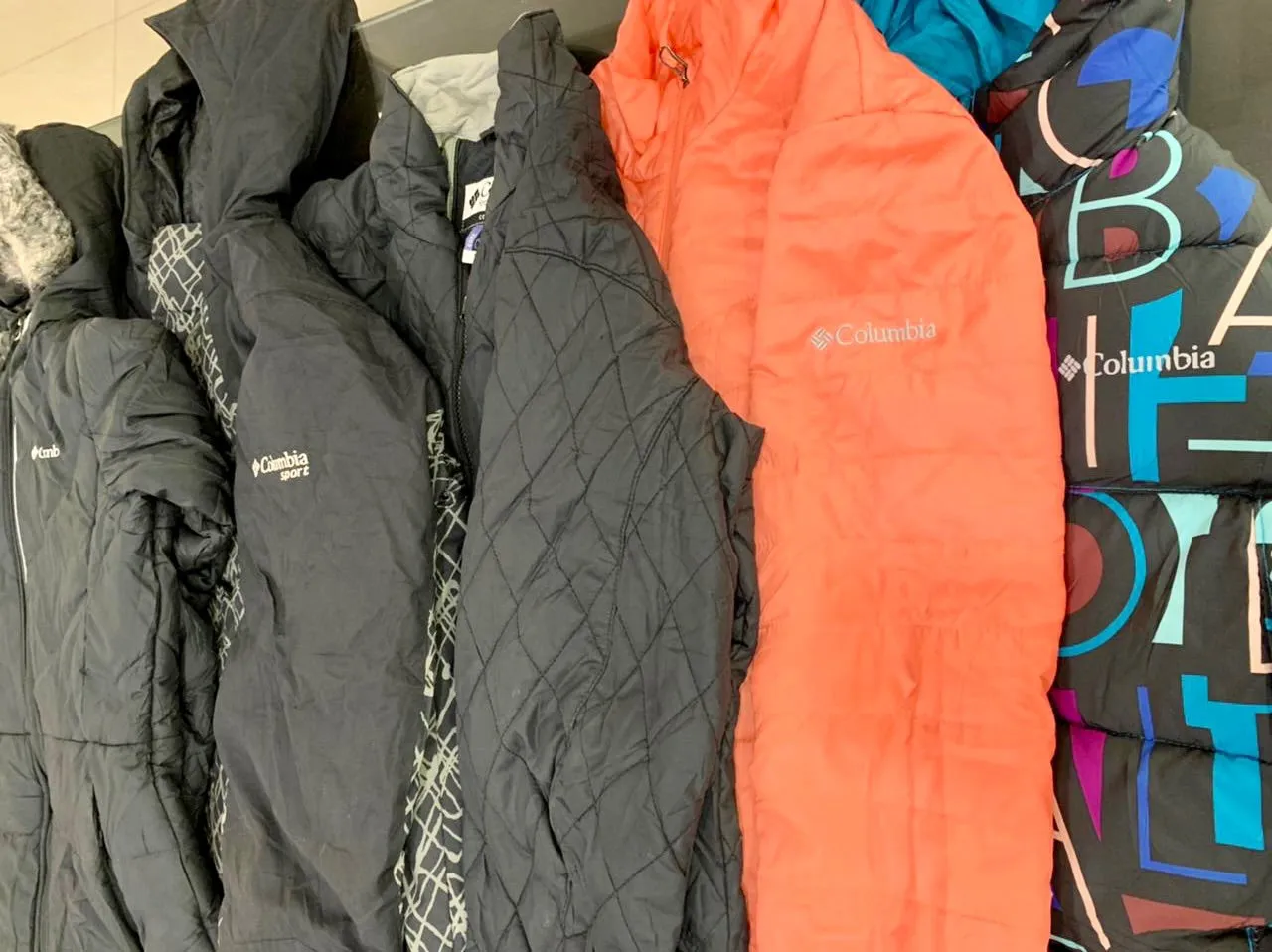 Columbia Puffer Jackets - 10 piece Bundle