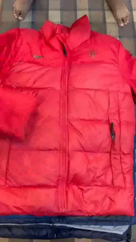 Nike Puffer Jackets 100 pcs