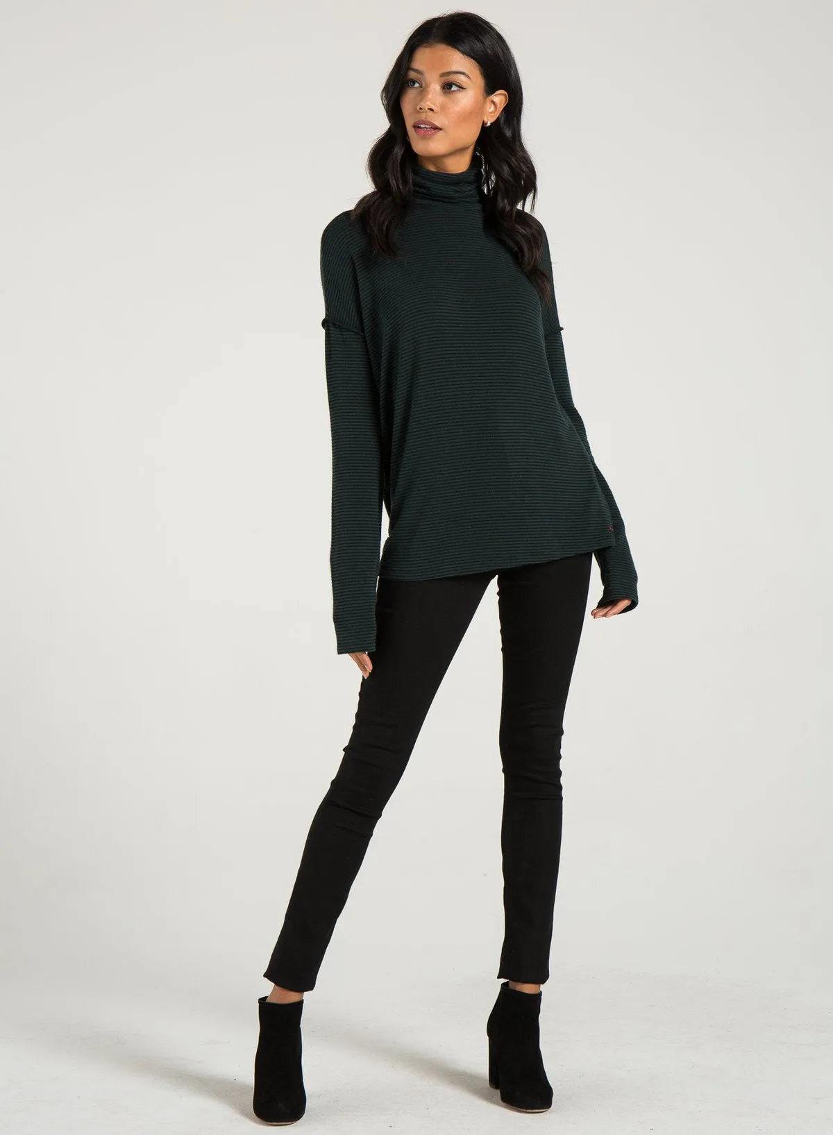 PHILANTHROPY- Nickel-Turtleneck Black/Forest