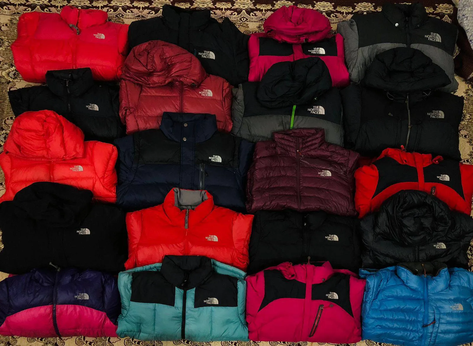 The North Face Puffer Jackets 20 pieces Bundle