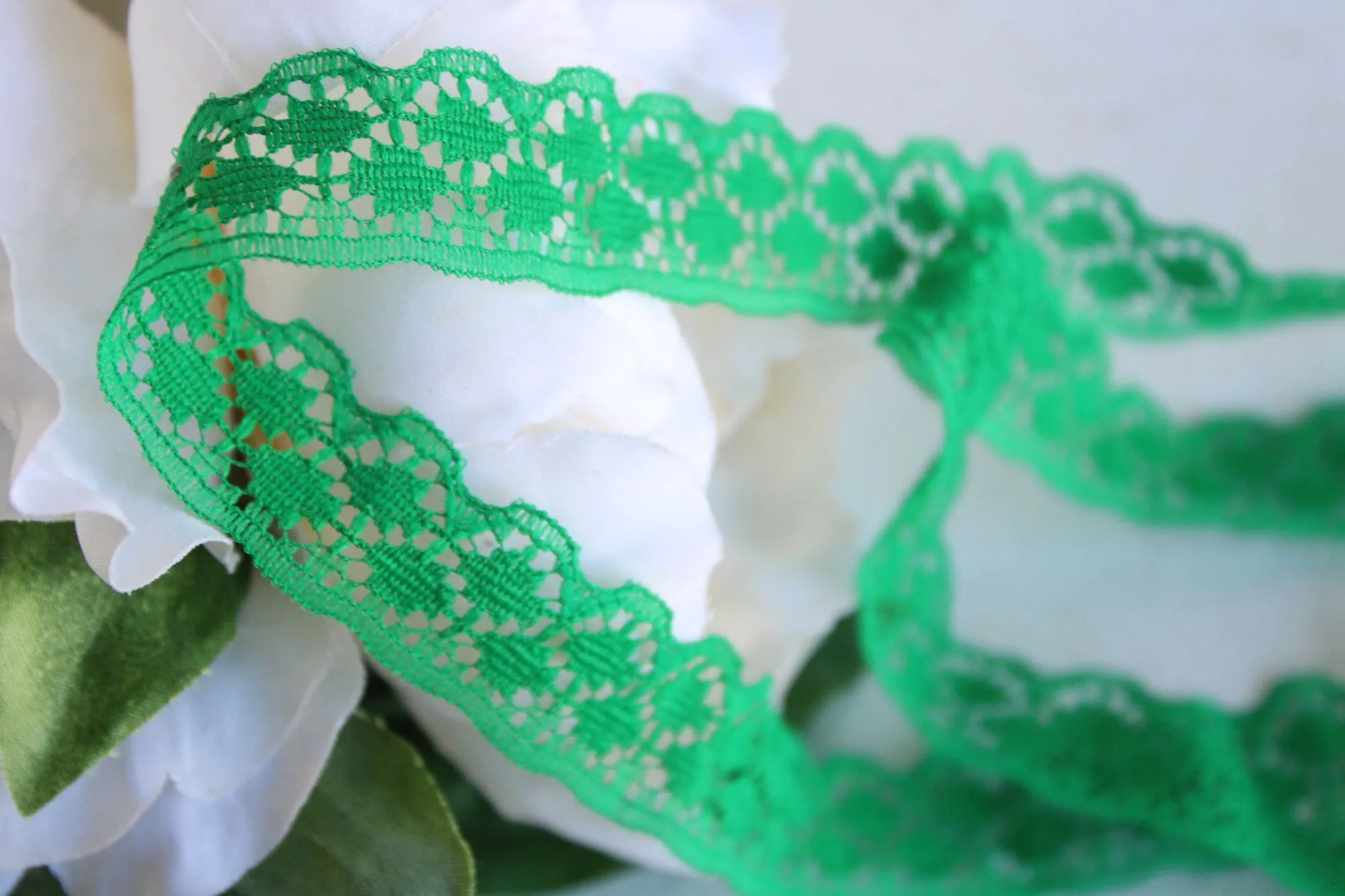 Vintage Green Lace Trim, 4 Yards, .75" wide, Nylon